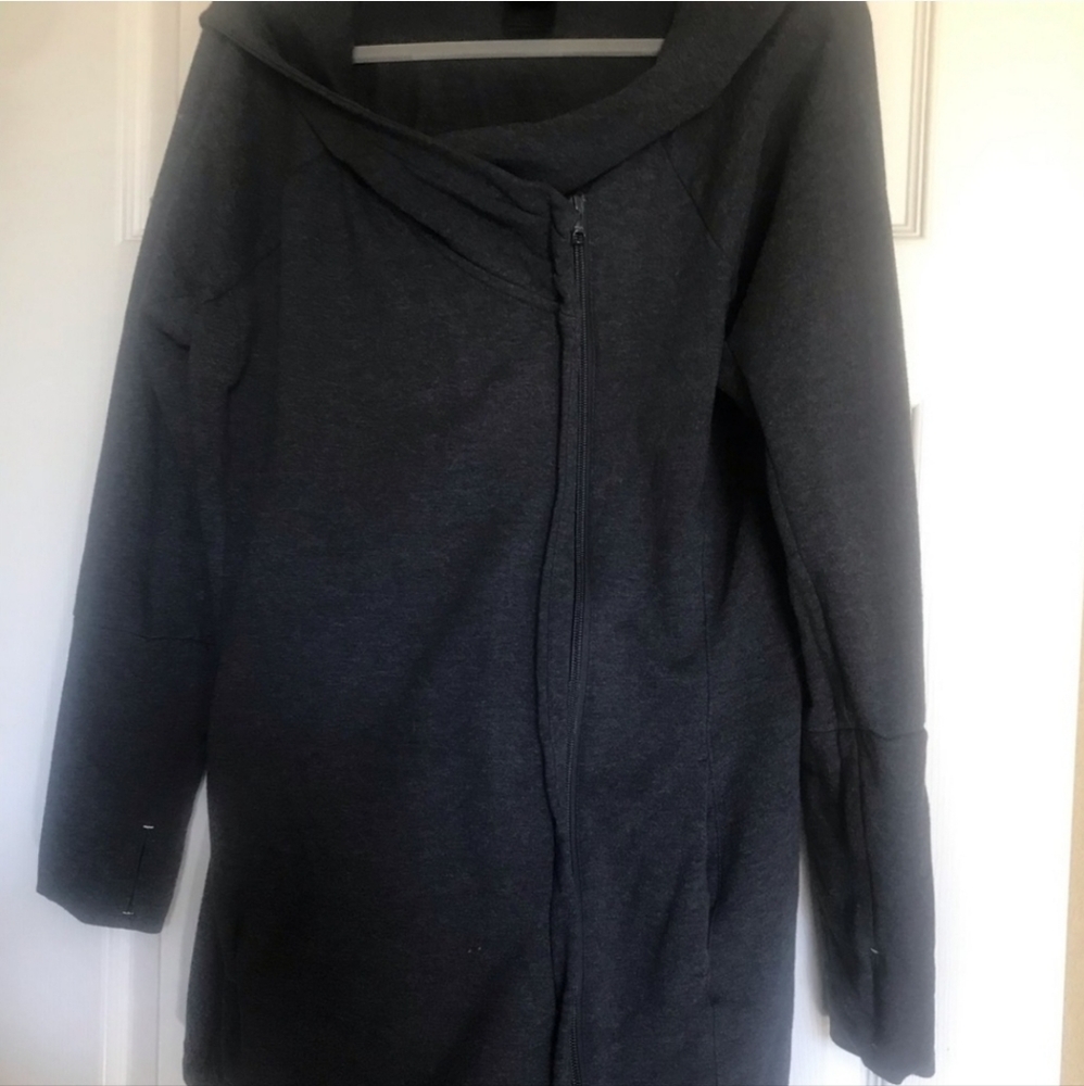 Ladies “The North Face” gray zip front jacket